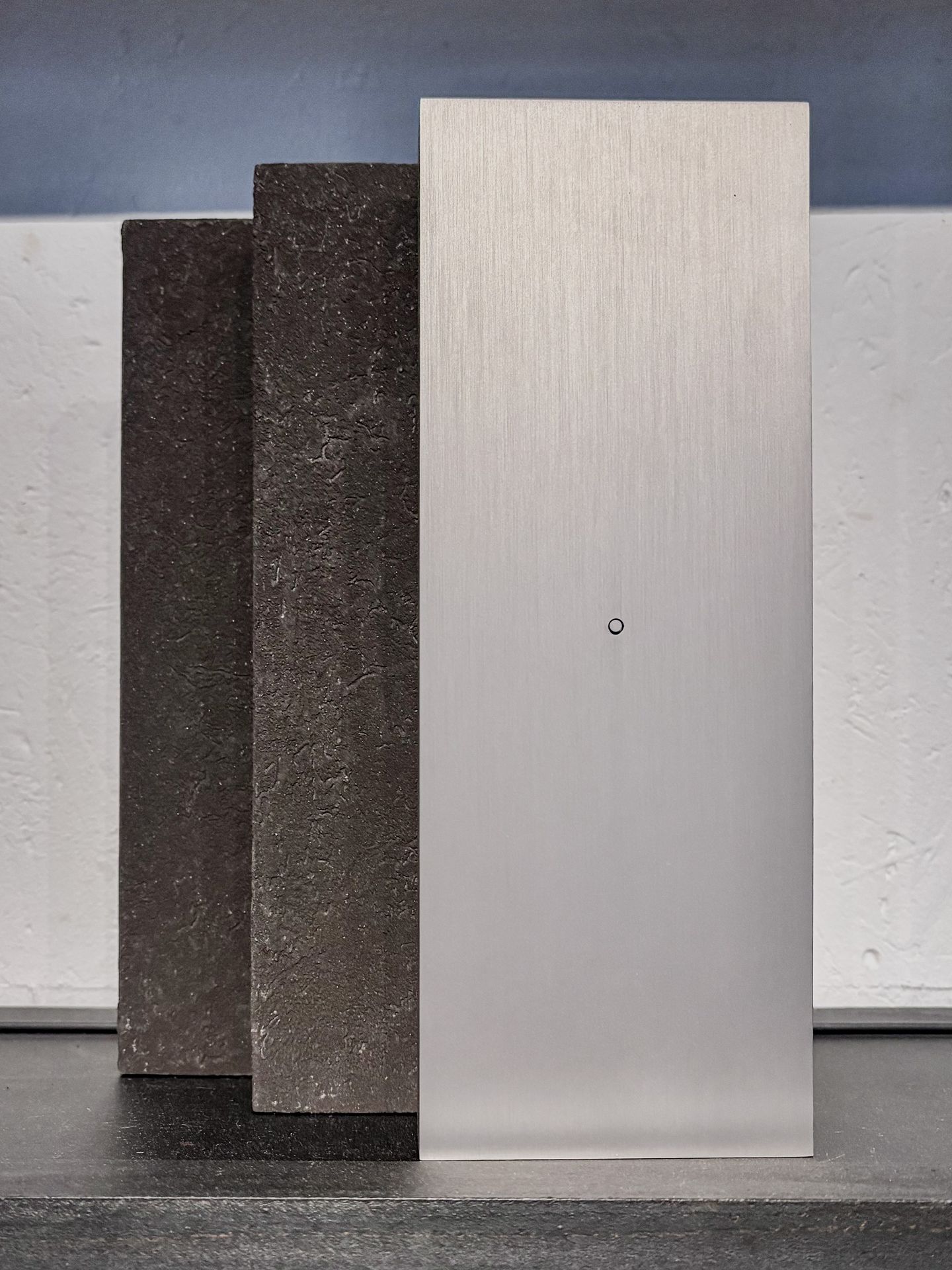 Architecturale objecten uit de Sumum-collectie, ontworpen door Norm Architects, gecombineerd met de texturen van Tintology.